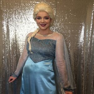 Elsa Cosplay